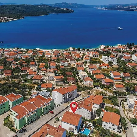 Two-bedroom With Sea View In Okrug Gornji Apartment Trogir