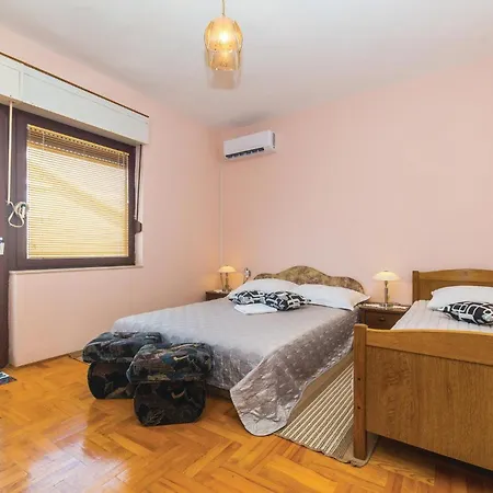 Apartament Two-bedroom With Sea View In Okrug Gornji *