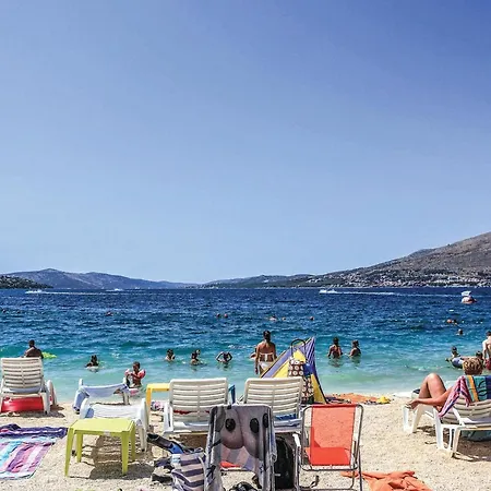 Two-bedroom With Sea View In Okrug Gornji Apartment *