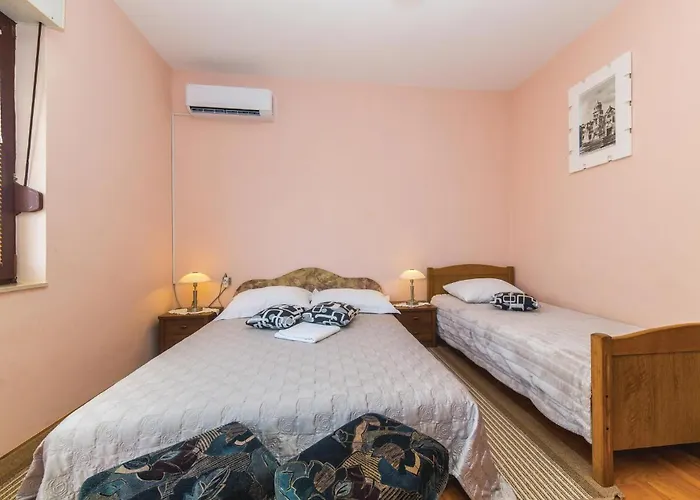公寓 Two-bedroom With Sea View In Okrug Gornji *