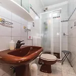 Two-bedroom With Sea View In Okrug Gornji *