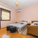 Apartment Two-bedroom With Sea View In Okrug Gornji *